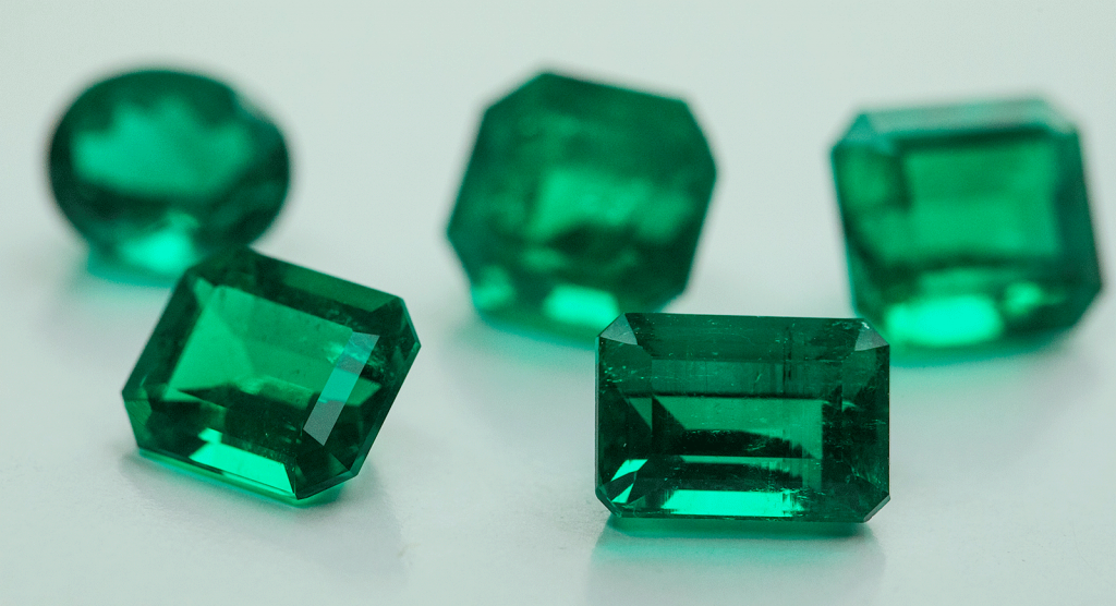 Emerald (पन्ना)